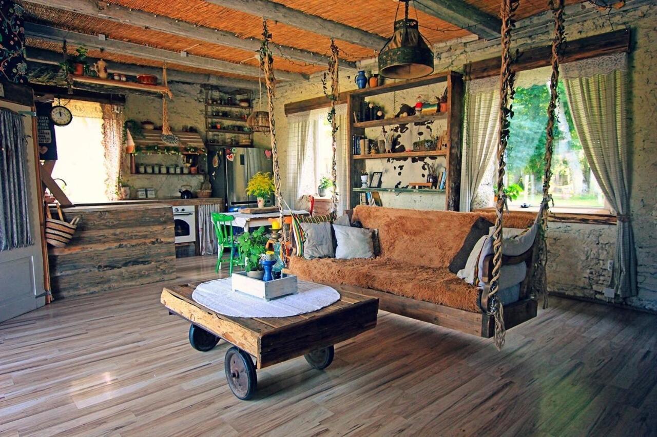 B&B Rando & Kaerdi Juures Oue Lyuganuse Extérieur photo